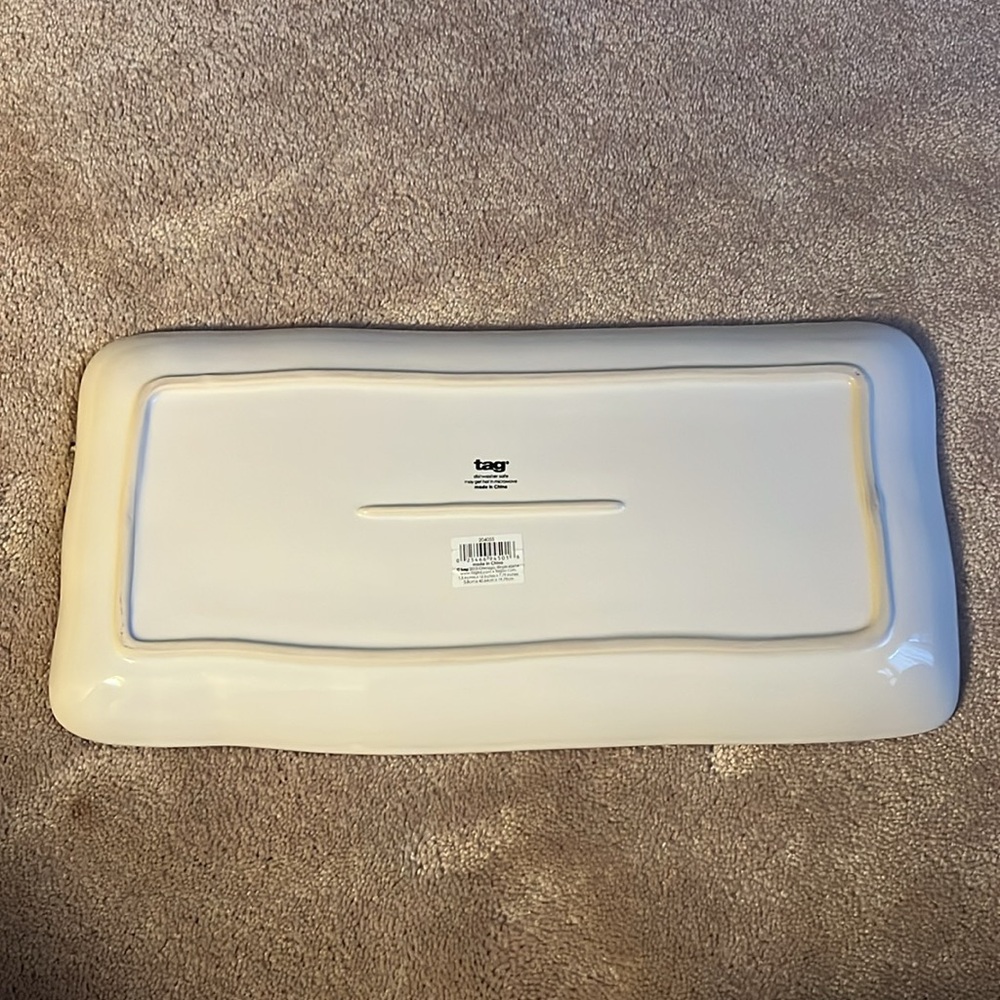 Festive Rectangular Tray with Tree Design - Picture 4 of 5